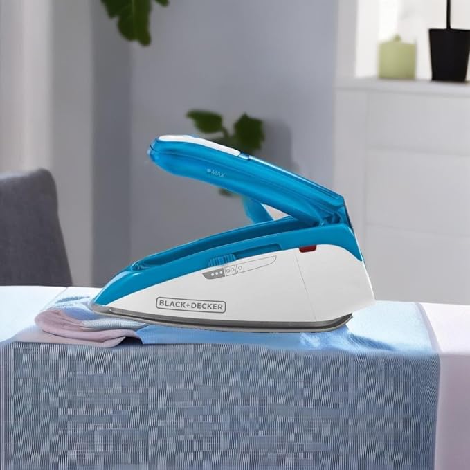 BLACK & DECKER 1085W DUAL VOLTAGE TRAVEL STEAM IRON TI250-B5