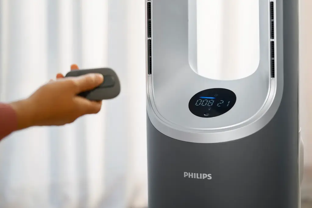 PHILIPS AMF870/35 Air Performer 3-in-1: Purifier, Heater & Cooling Fan – Cleans 70m², HEPA Filter, Smart Sensors, Alexa, App. Quiet & Energy Efficient