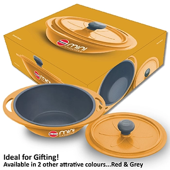 Hawkins Die Cast Round Mini Casserole MCRY75 Yellow 0.75 Litre with Glass Lid 