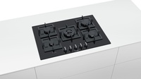 BOSCH BI HOB PPQ7A6B20 75CM 5G BLK DUAL WOK